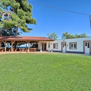 https://apartments-bungalows-ivanovic.hotels-in-trogir.com