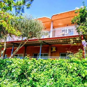 https://hotel-ema.primorje-gorskikotar.com